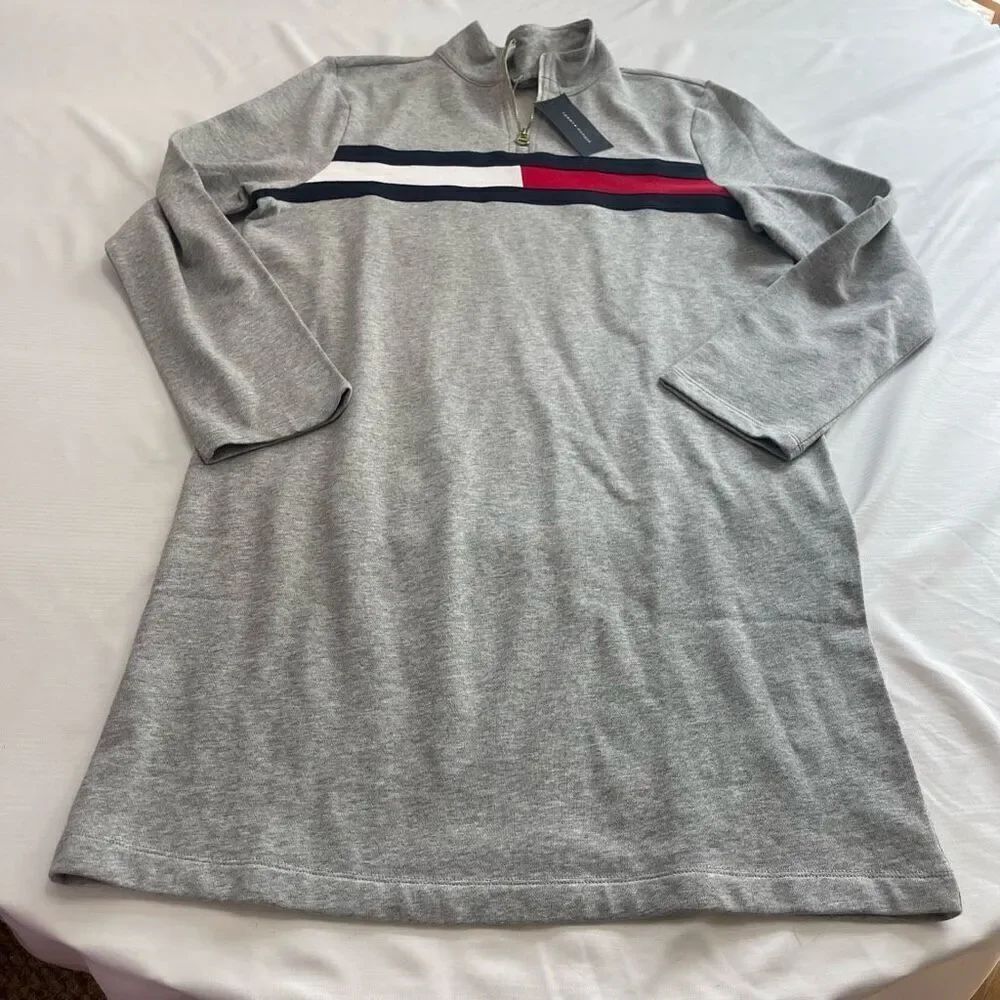 NWT Tommy Hilfiger Grey Long Pullover Size Medium New